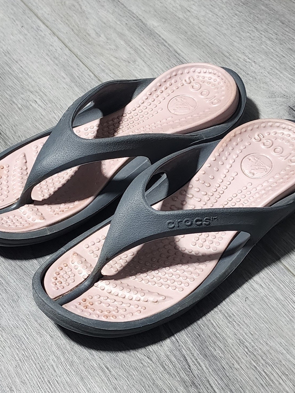 Crocs Athena Pink & Grey Flip Flop Sandals Womens Size 8